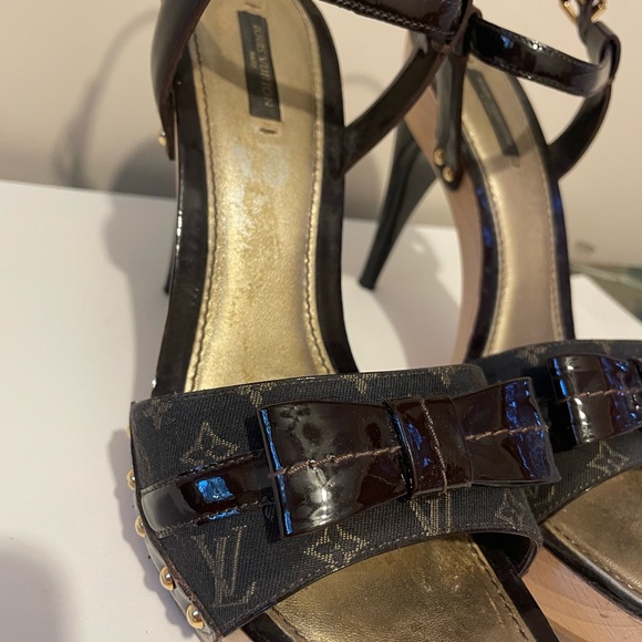 Louis Vuitton Brown and Gold Women's Heels - Picture 1 of 7